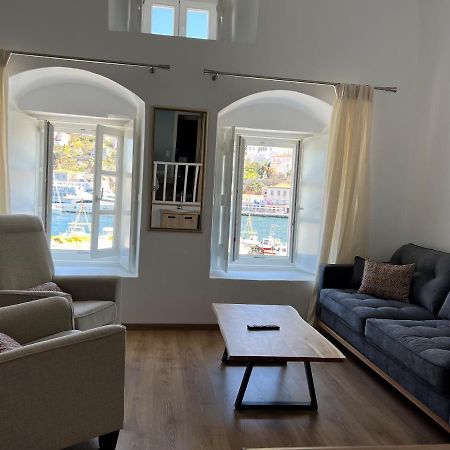 Douskos Port House Hotel Hydra  Bagian luar foto